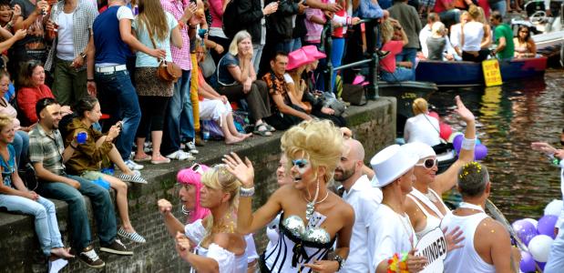 Bezoekers van de Canal Pride