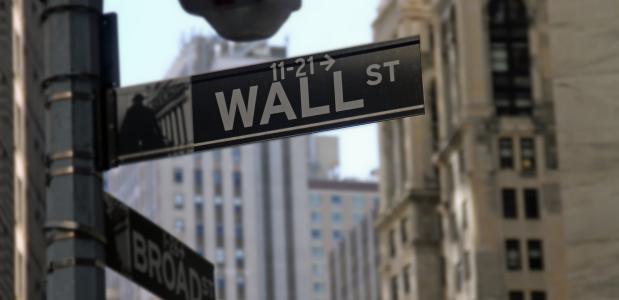 Een straatnaambord van Wall Street